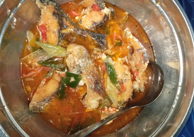 Ikan Nila Asam Manis untuk si kecil