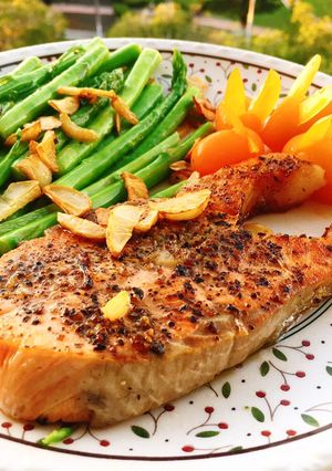 Hình của món Cá hồi sốt bơ chanh.