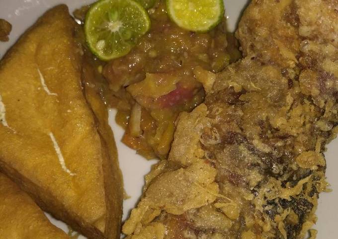 Bagaimana cara buat Lele bersarang crispy yang enak