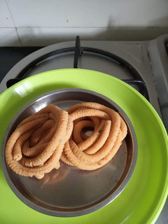 பொட்டுக்கடலை முறுக்கு (Pottukadalai murukku recipe in tamil) செய்முறை முக்கிய புகைப்படம்