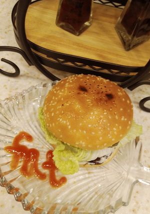 A picture of بیف برگر.