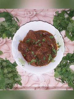 A picture of Chicken liver masala.