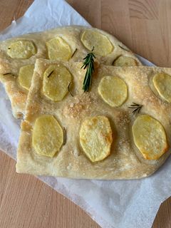 Foto di Focaccia con le patate e rosmarino