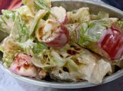 Una foto de ensalada lechuga