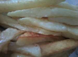 صورة لوصفة طريقة قلي البطاطا بدون أي حروق 🍟
