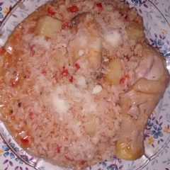 Una foto de Arroz con pollo