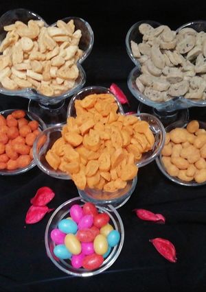 صورة لوصفة فقيقصات مالحين بعجينة واحدة 3 نكهات 😋 بمناسبة عاشوراء
