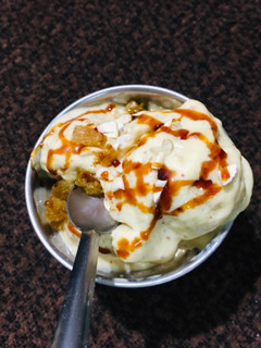 கிரேமே ட்ரை நட்ஸ் ஐஸ் கிரீம் (Creme dried nuts ice cream) செய்முறை முக்கிய புகைப்படம்