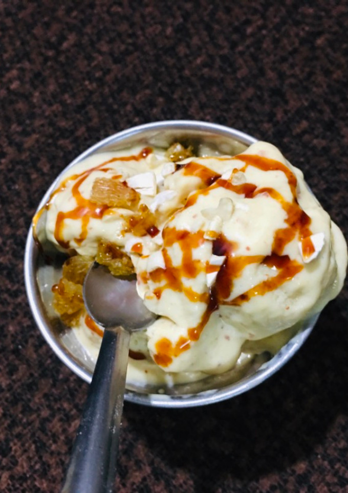 கிரேமே ட்ரை நட்ஸ் ஐஸ் கிரீம் (Creme dried nuts ice cream) செய்முறை முக்கிய புகைப்படம்