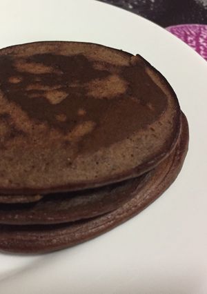 Una foto de Hot cakes de chocolate 🍫🥞 / low carb