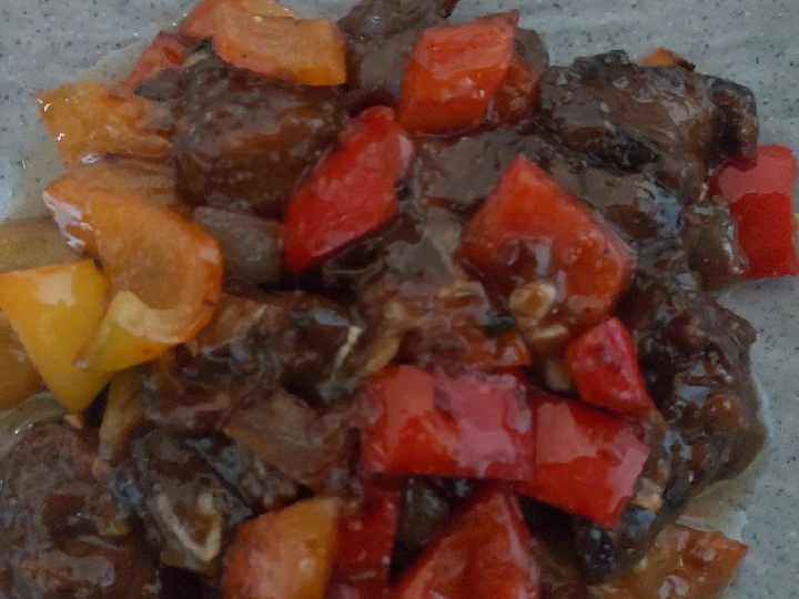 Langkah Mudah untuk Membuat Resep Sapi lada hitam Anti Ribet, Enak Banget