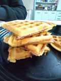 Waffles salados rellenos