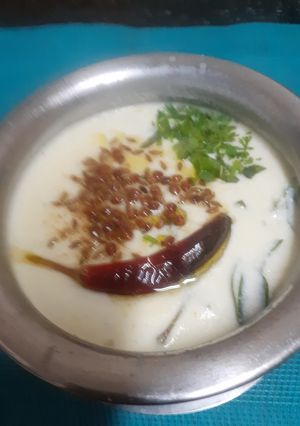 A picture of Gujarati Kadhi ---- A Curry that soothes Your Cravings & Taste Buds In The Receding Monsoons.