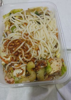 A picture of Spicy chicken mayo spaghetti.