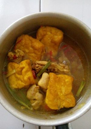 Foto resep Ayam dan tahu bumbu kuning (tanpa santan) ala anak kos