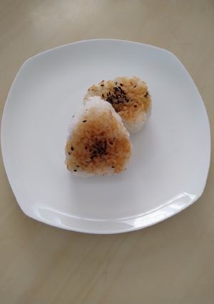 烤日式三角小飯糰 的食譜成品照片