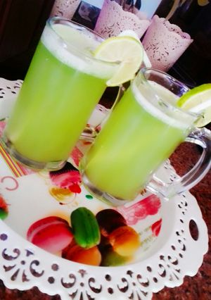 صورة لوصفة عصير منعش ليمون ونعنع
