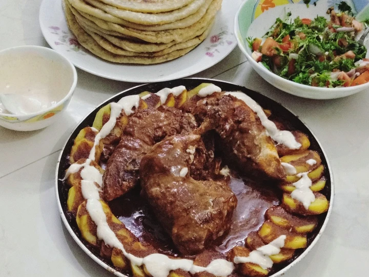 Recipe Chicken Gravy and Potato Paratha with Raita and Salad the Delicious Tasty