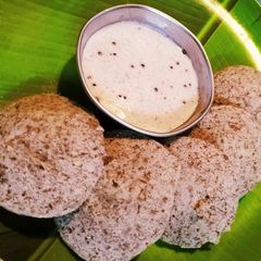 A picture of Kollu Idli.