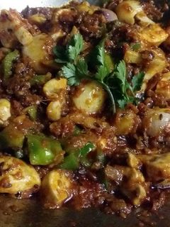 मशरुम और प्याज (Mushroom do pyaja recipe in hindi) रेसिपी मुख्य फोटो