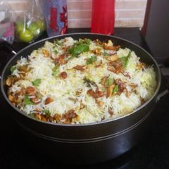 A picture of Kerala style chicken biryani.