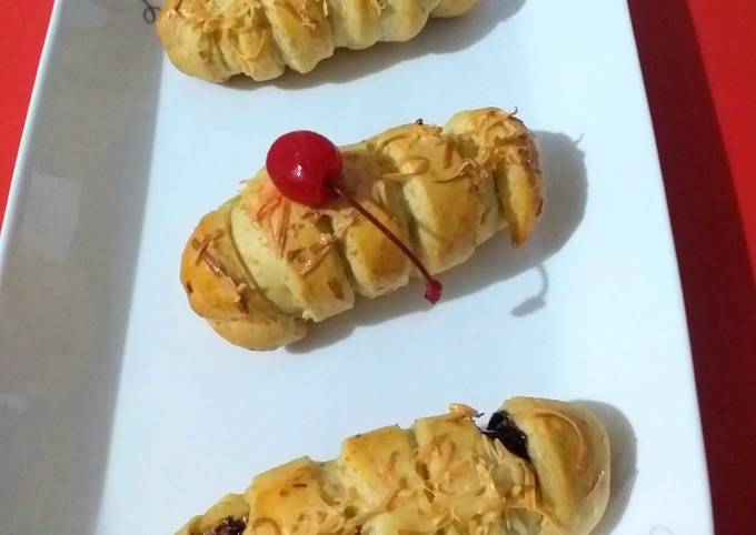 Cara bikin 90. Roti isi Pisang Coklat w/ tepung Gandum Cara bikin 90. Roti isi Pisang Coklat w/ tepung Gandum