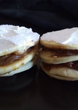 Una foto de Alfajor santafesino