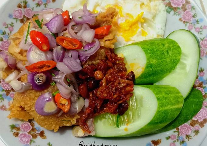 Ayam Geprek Sambal Matah