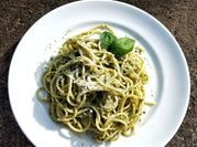 Gambar pasta pesto