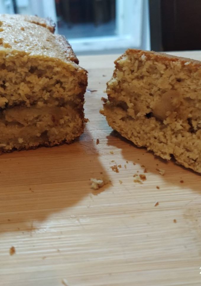 Una foto de Budín de coco relleno de manzana