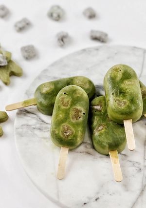 A picture of Matcha Oat Milk Mochi Popsicles.