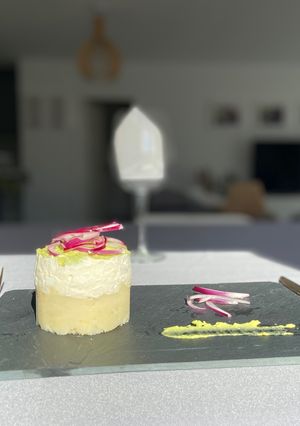 Una foto de Causa limeña de pollo (Saona)