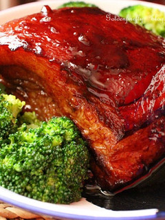 豪氣年菜-富貴大封肉 的食譜成品照片