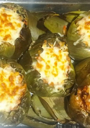 Una foto de Alcachofas rellenas de carne y queso