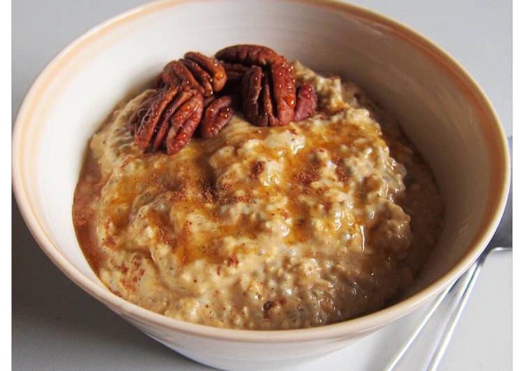 Pumpkin pie cheesecake overnight oats