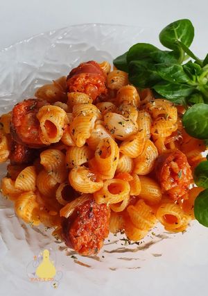 Una foto de *Coditos con chorizo* (plato único)