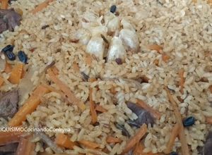 Foto principal de Plov o Pilaf (Arroz con carne y especias)