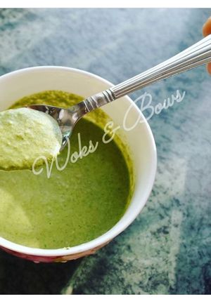 A picture of Pudina / Mint Chutney.