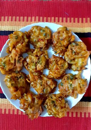 সালাদ পকোড়া রেসিপির প্রধান ছবি