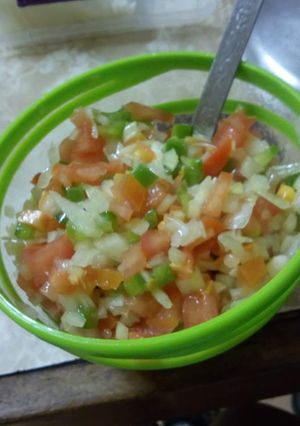 A picture of Green Pepper Kachumbari.