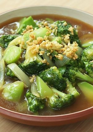 Foto resep Brokoli Saus Tiram Tim Telur Devina Hermawan