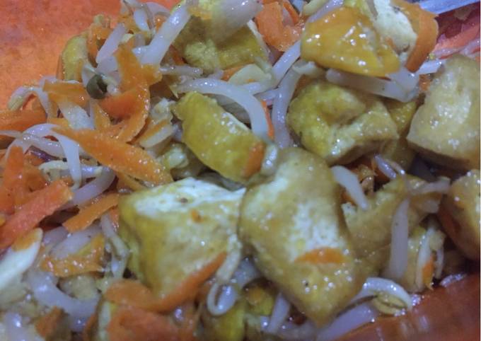 Tumis Toge Goreng dengan Tahu dan Wortel