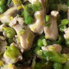 A picture of Garlic Chicken ‘n’ Greens.