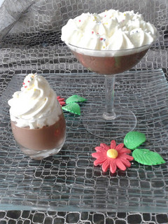 Una foto de Cuajadas de chocolate con nata
