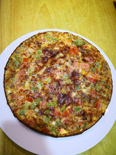صورة لوصفة بيتزا البيض والخضار (عجة) 🥘