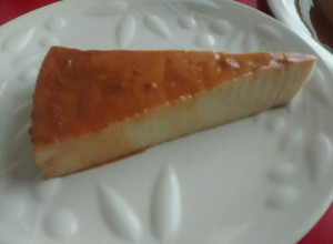 Una foto de Flan de queso