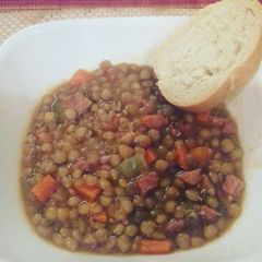 A picture of Lentil and Ham soup.