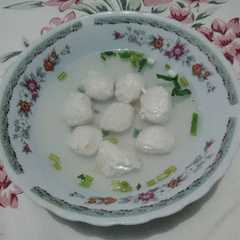 A picture of Bakso Ayam Kuah.