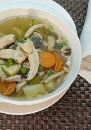 Una foto de Sopa de pollo a la parrilla con fideos