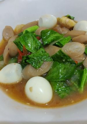 Foto resep Tumis Kailan Sosis & Telur Puyuh